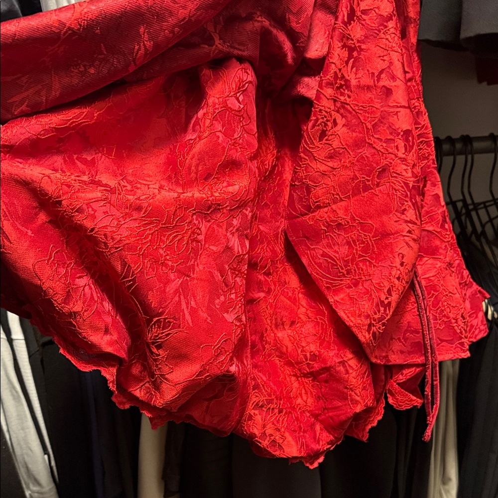 Elegant Red Women's Skirt - Picture 5 of 6